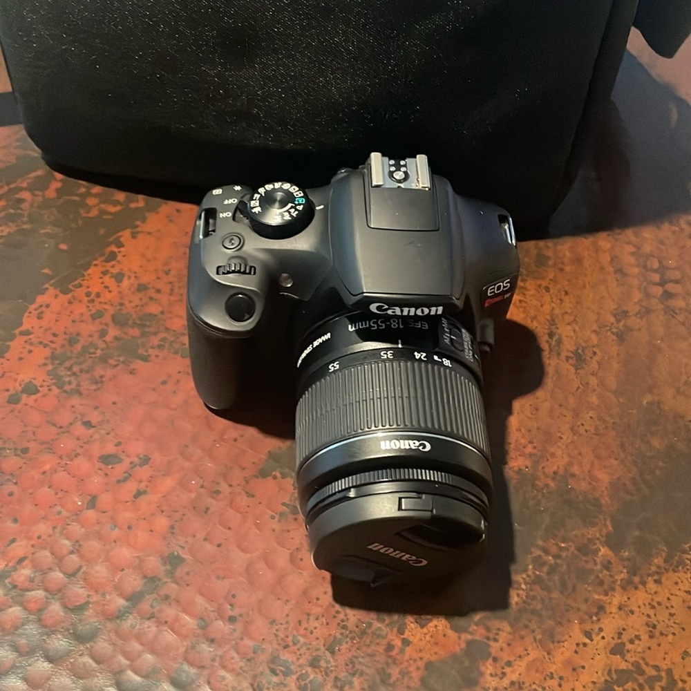 Canon EOS Rebel T6